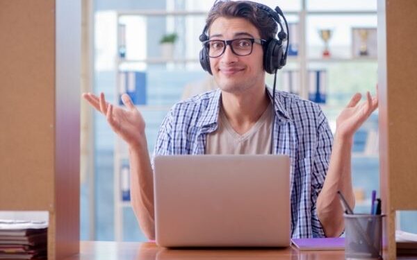 What do students think about online education?