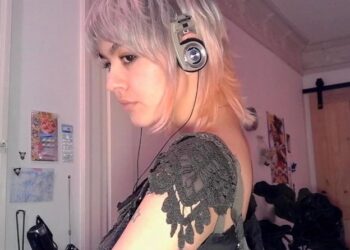 7 Fashion Trends That Are Back In Style, According To Tiktok