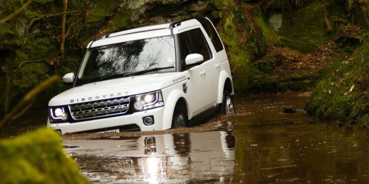 what to do if car stuck in flood